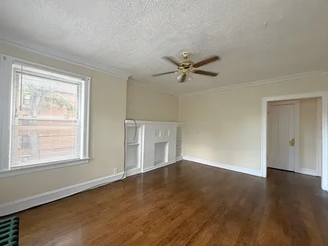 7656 South East End Avenue Chicago IL 60649