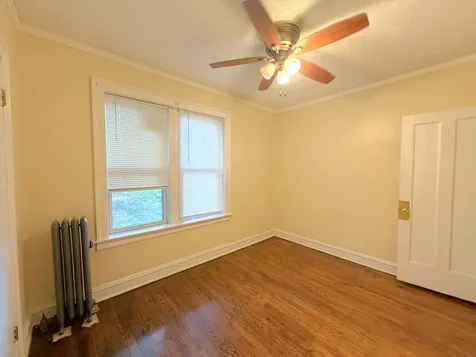 7656 South East End Avenue Chicago IL 60649