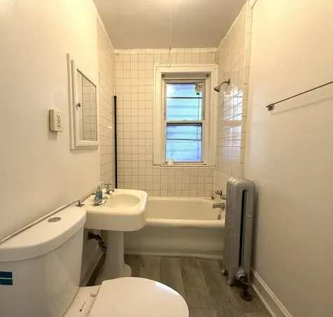 7656 South East End Avenue Chicago IL 60649