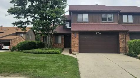 27 Creekside Circle Elgin IL 60123