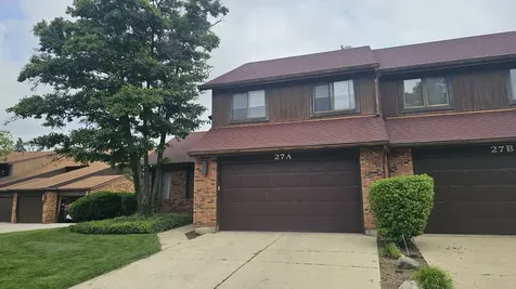 27 Creekside Circle Elgin IL 60123