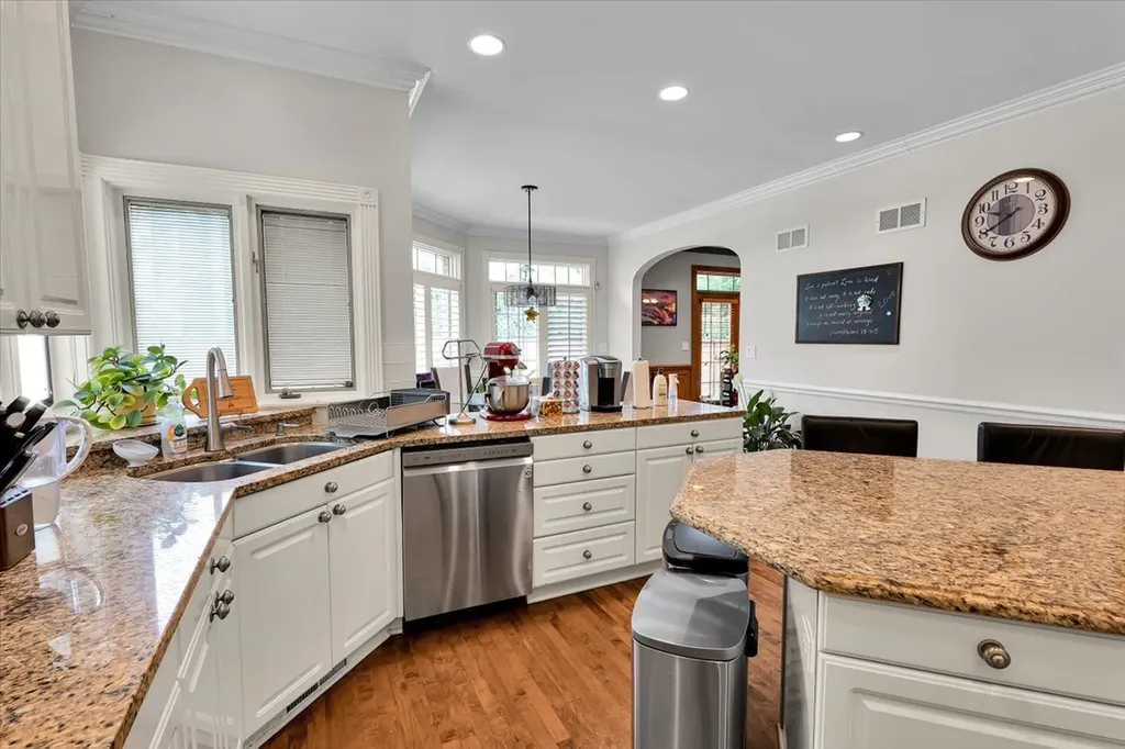 310 North County Line Road Hinsdale IL 60521