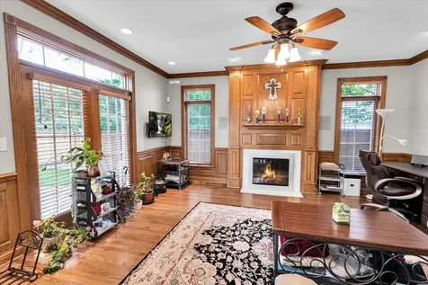 310 North County Line Road Hinsdale IL 60521