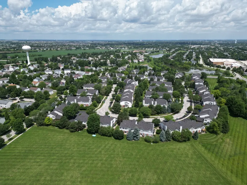 24127 West Walnut Circle Plainfield IL 60585