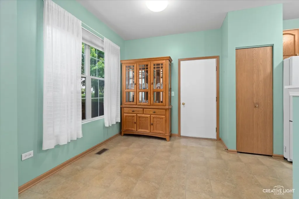 24127 West Walnut Circle Plainfield IL 60585