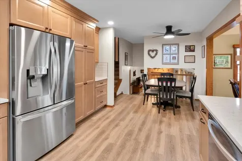 214 Deerpath Drive Oswego IL 60543
