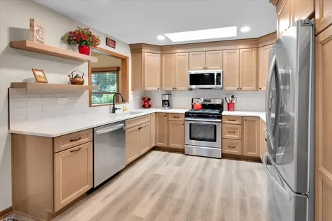 214 Deerpath Drive Oswego IL 60543
