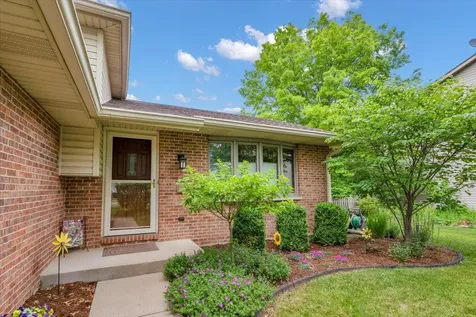 214 Deerpath Drive Oswego IL 60543