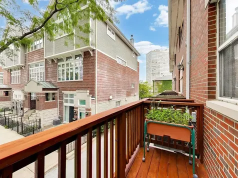 4926 South Cornell Avenue Chicago IL 60615