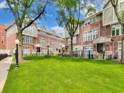 4926 South Cornell Avenue Chicago IL 60615