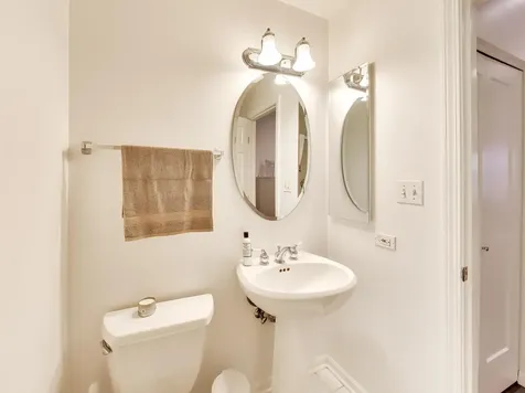 4926 South Cornell Avenue Chicago IL 60615
