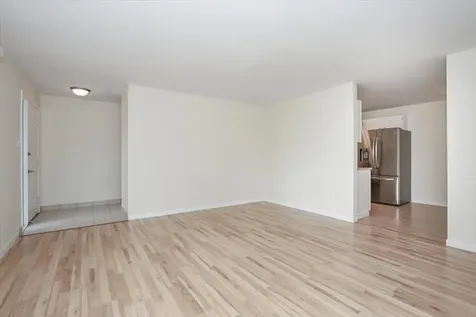1010 Glastonbury Lane Schaumburg IL 60193