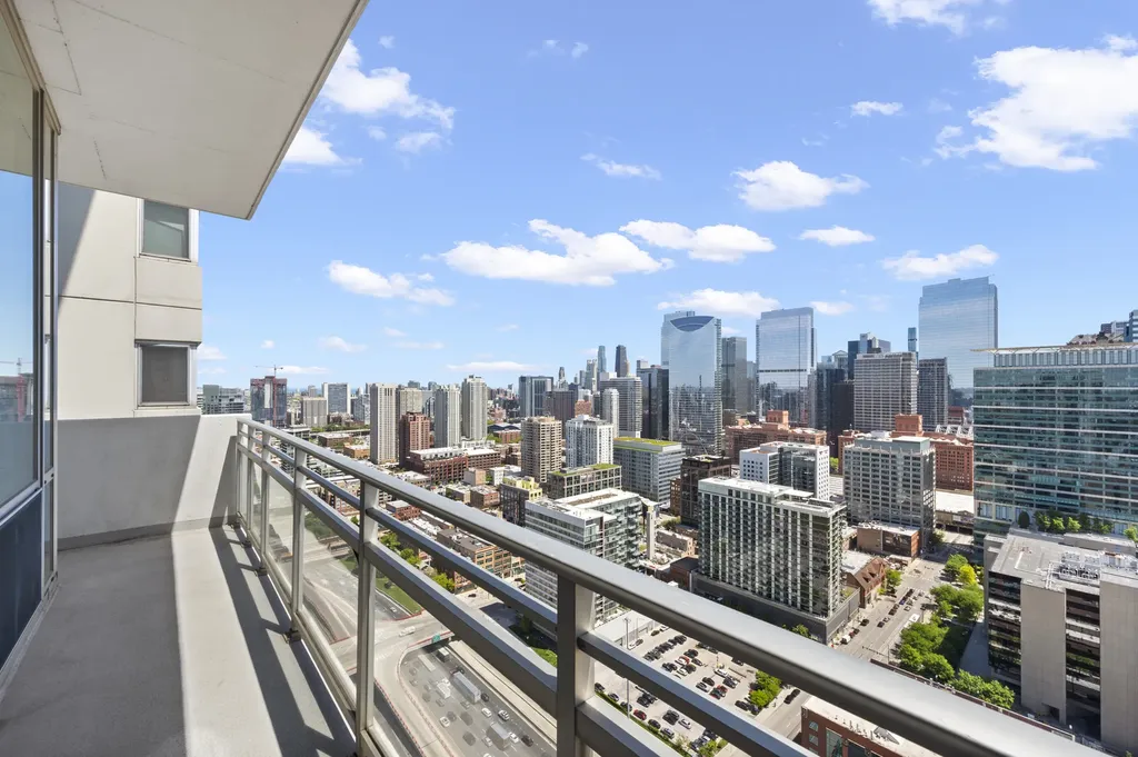 737 West Washington Boulevard Chicago IL 60661