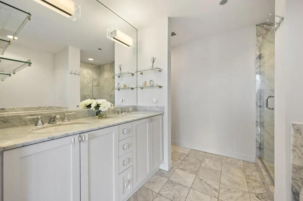 737 West Washington Boulevard Chicago IL 60661