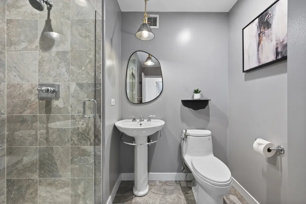737 West Washington Boulevard Chicago IL 60661