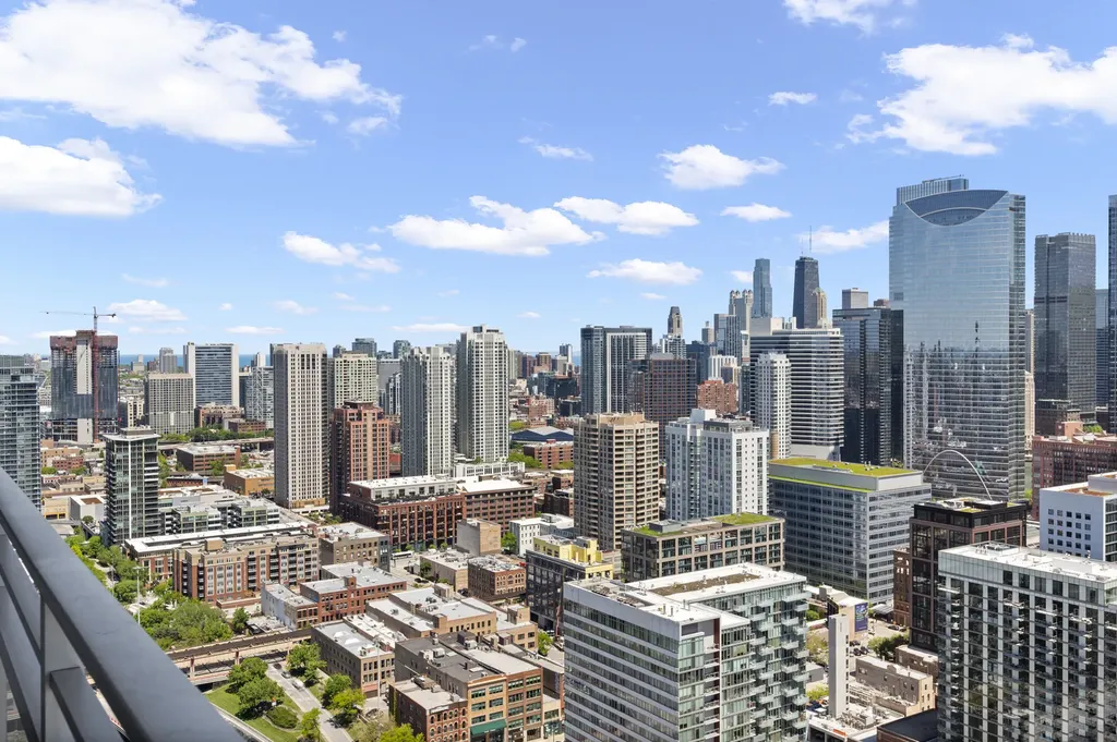 737 West Washington Boulevard Chicago IL 60661