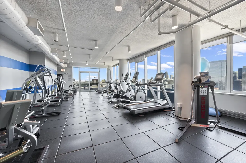 737 West Washington Boulevard Chicago IL 60661