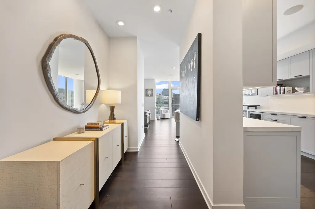 737 West Washington Boulevard Chicago IL 60661