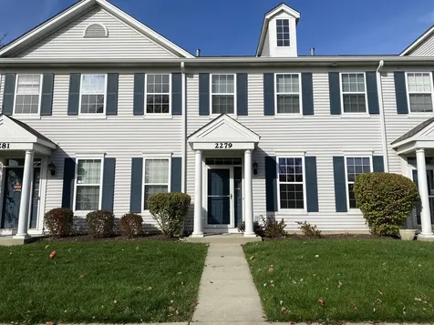 2279 Barrington Drive E Aurora IL 60503