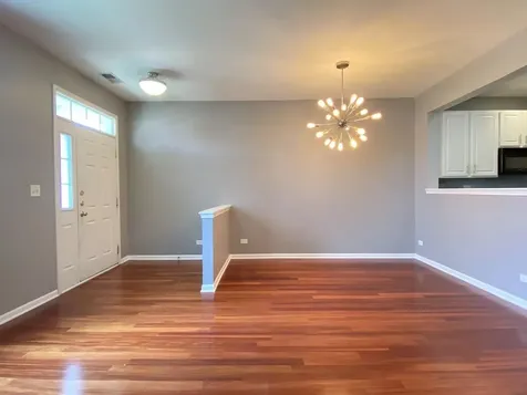 2279 Barrington Drive E Aurora IL 60503