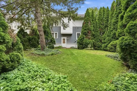 104 Fairview Avenue Bloomington IL 61701