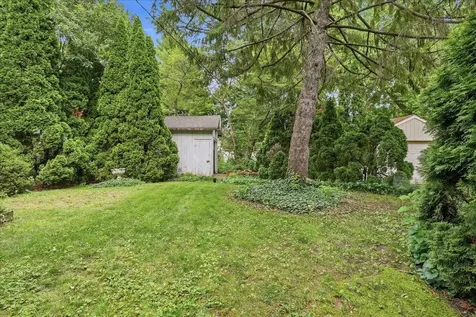104 Fairview Avenue Bloomington IL 61701