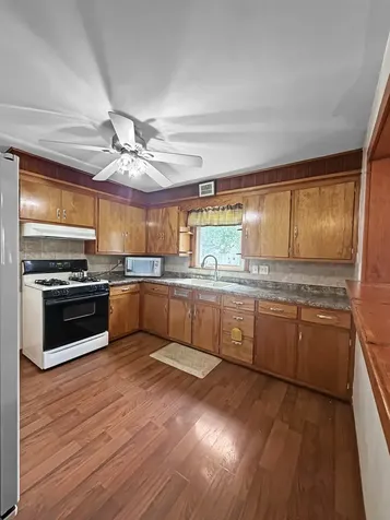 720 West American Street Freeport IL 61032