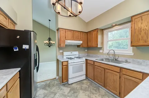 1327 Northgate Drive Bartlett IL 60103