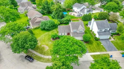 1327 Northgate Drive Bartlett IL 60103