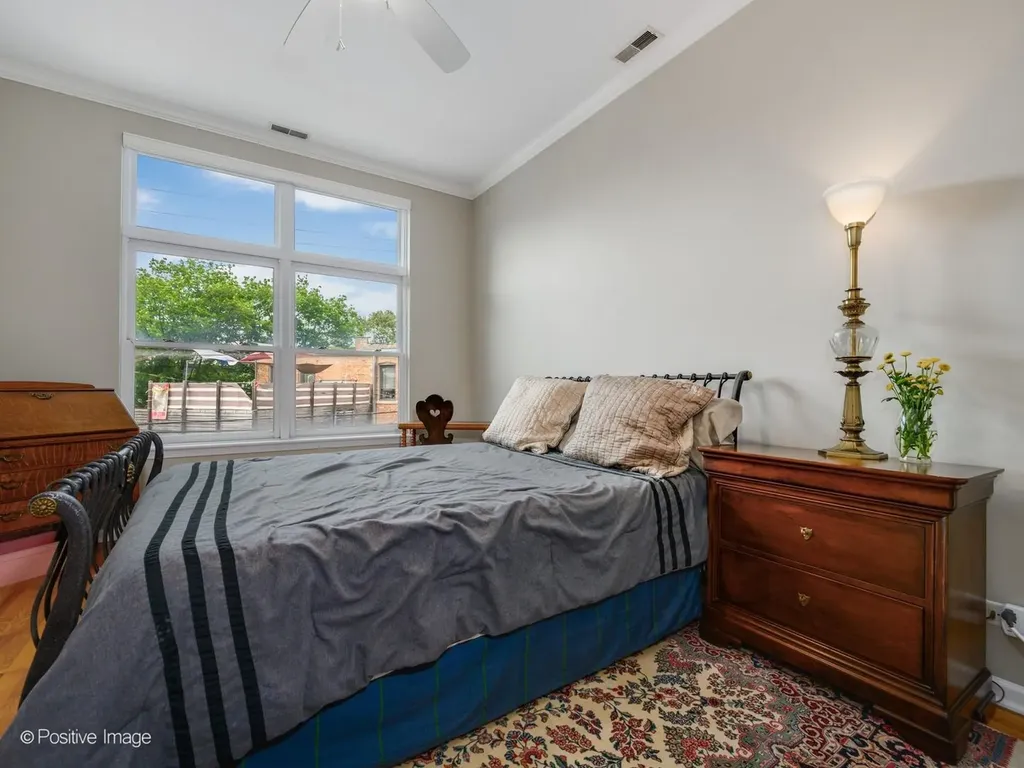 2089 West Wabansia Avenue Chicago IL 60647