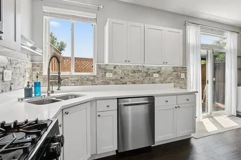 879 Sioux Drive Round Lake Heights IL 60073