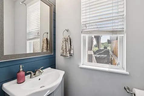 879 Sioux Drive Round Lake Heights IL 60073