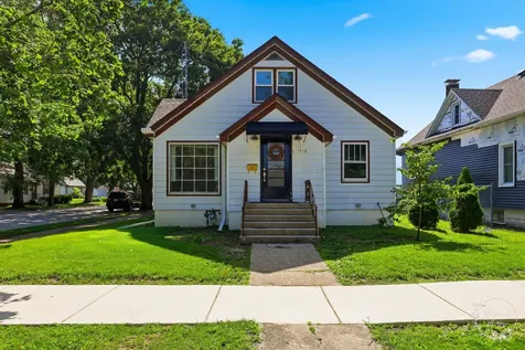 312 South Blaine Avenue Bradley IL 60915