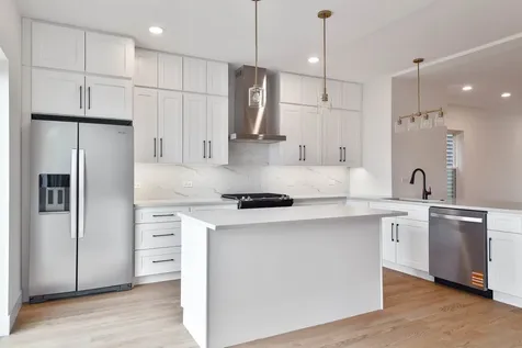 4938 West Medill Avenue Chicago IL 60639