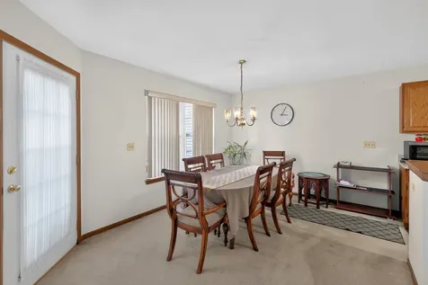 7016 South Stratton Lane Gurnee IL 60031