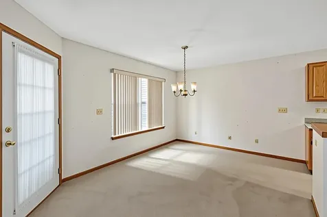 7016 South Stratton Lane Gurnee IL 60031