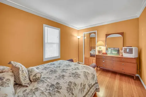 28422 West Park Avenue Wauconda IL 60084