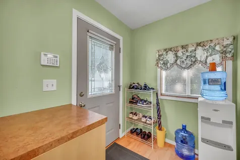 28422 West Park Avenue Wauconda IL 60084