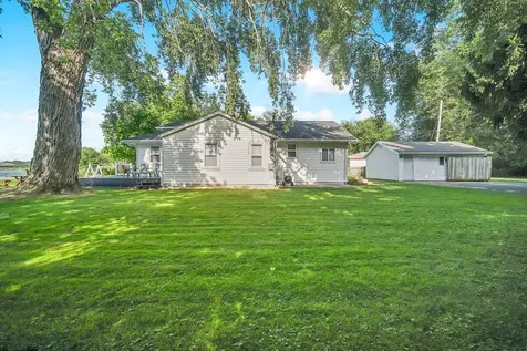 28422 West Park Avenue Wauconda IL 60084