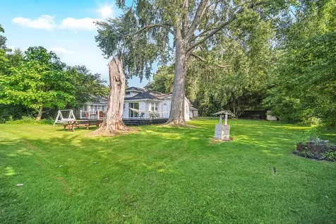 28422 West Park Avenue Wauconda IL 60084