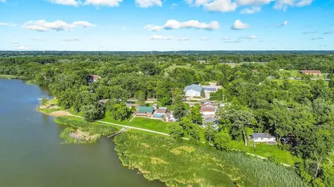 28422 West Park Avenue Wauconda IL 60084