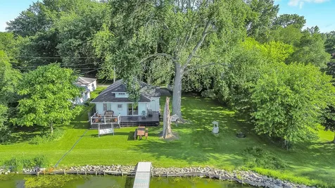 28422 West Park Avenue Wauconda IL 60084