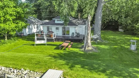 28422 West Park Avenue Wauconda IL 60084