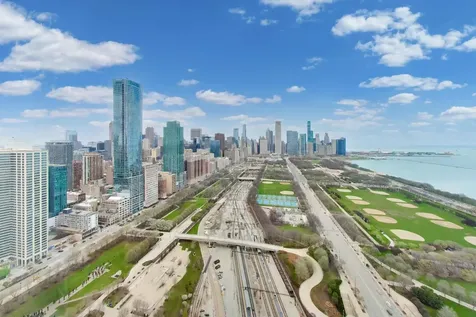 1211 South Prairie Avenue Chicago IL 60605