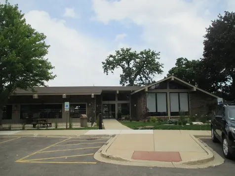 125 Lakeview Drive Bloomingdale IL 60108