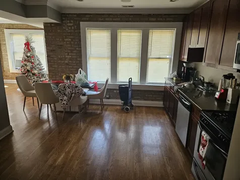 6503 North Mozart Street Chicago IL 60645