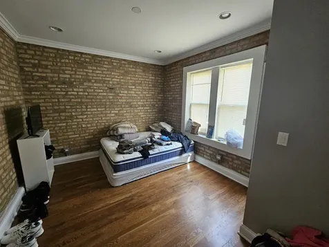 6503 North Mozart Street Chicago IL 60645