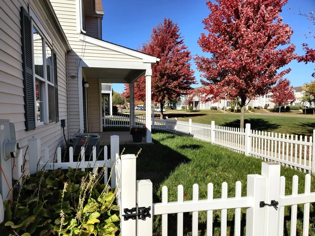 889 Symphony Drive Aurora IL 60504