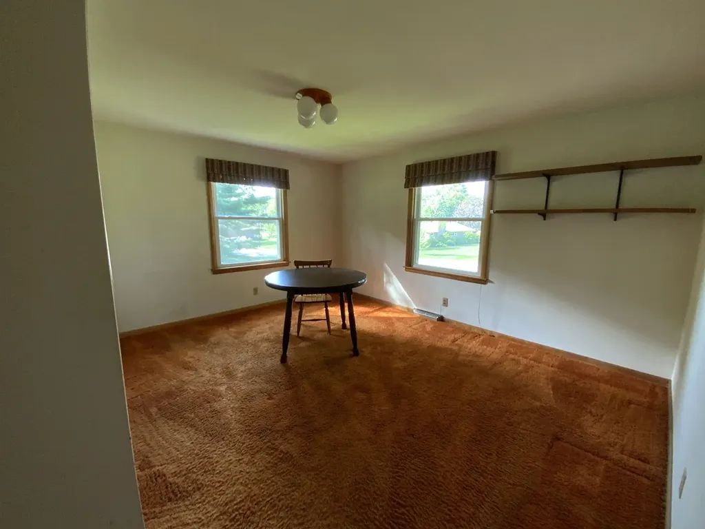 809 Mcclaran Avenue Aurora IL 60506