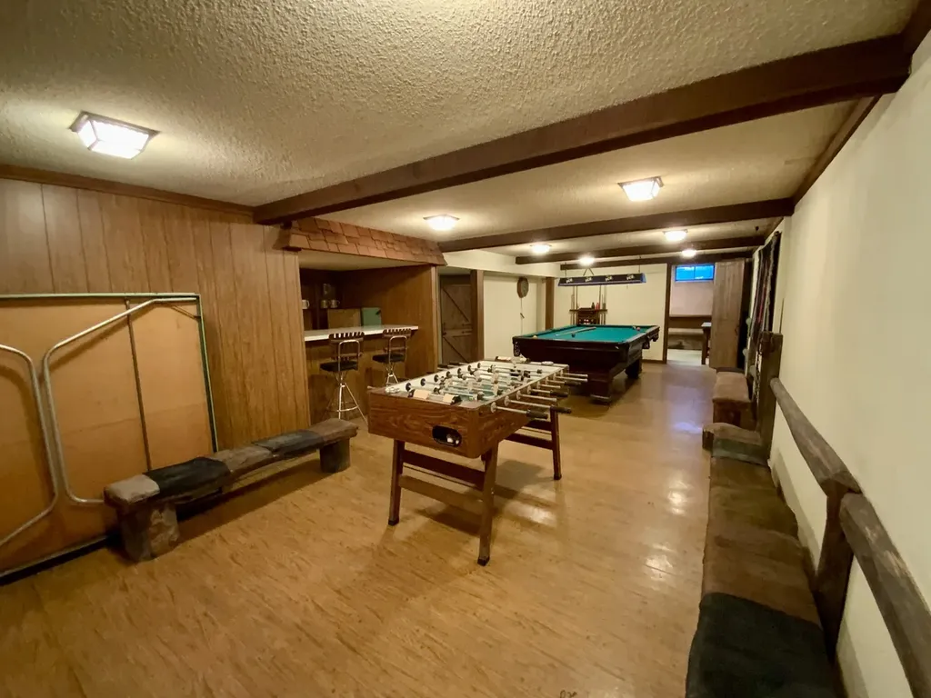 809 Mcclaran Avenue Aurora IL 60506